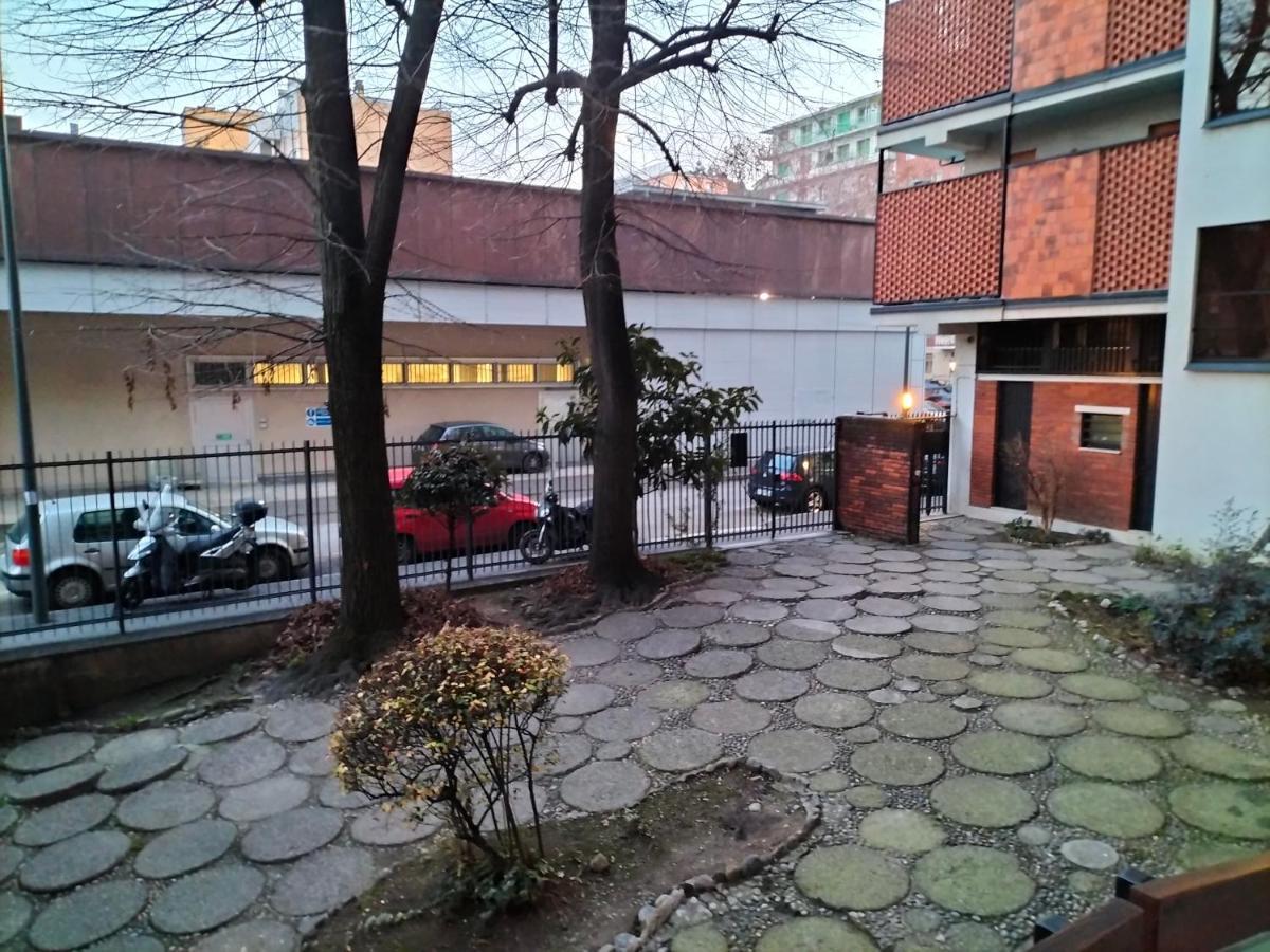 Happydays Sant'Ambrogio/Tortona Apartamento Milão Exterior foto